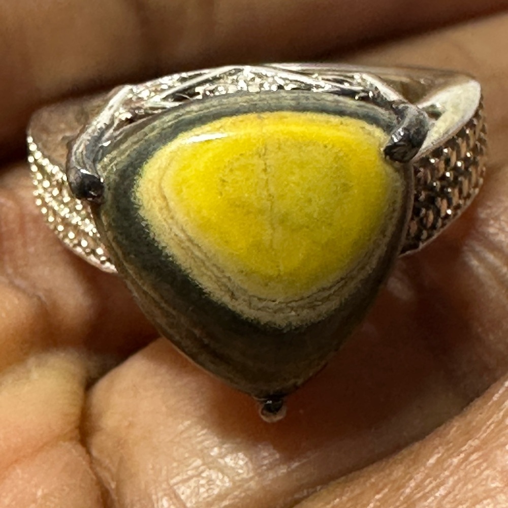 This Ring Features A Bumblebee Jasper Stone Set I… - image 5